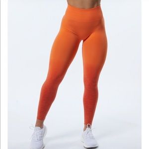 Amplify strawberry size medium